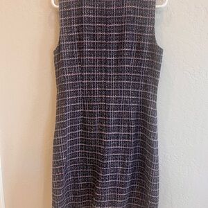 Chic Sleeveless Plaid Midi Dress